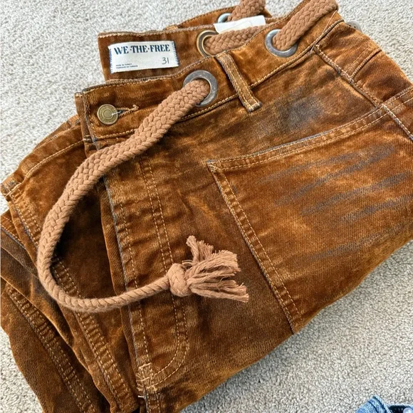 We The Free Moxie Pull-On Barrel Jeans - Picture 1 of 10